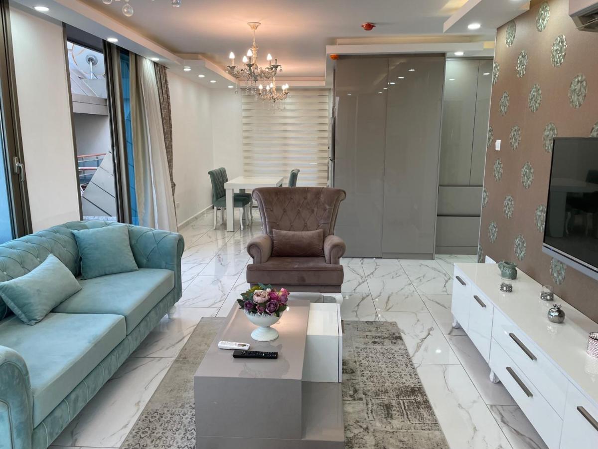 Elegant 2+1 Flat In The Heart Of Kyrenia + Wifi Апартаменты